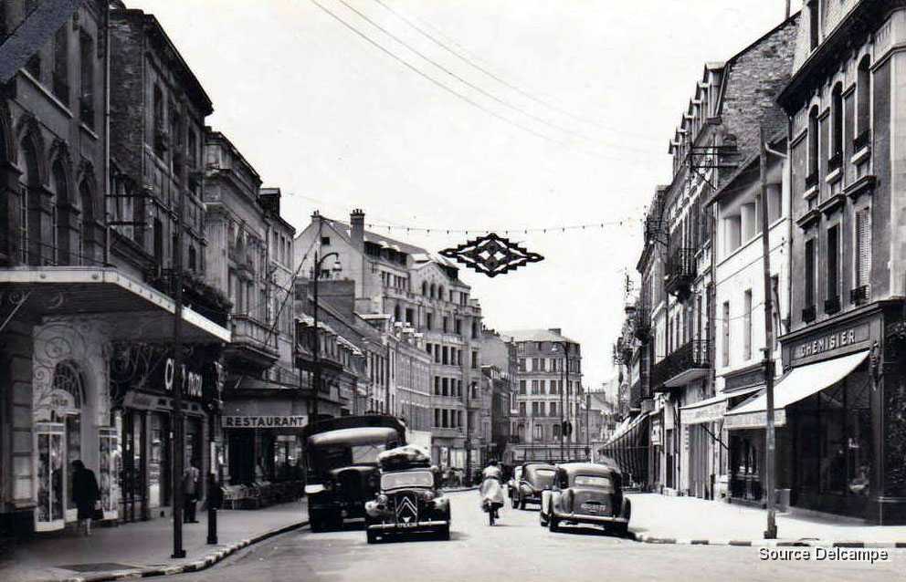 03 Montlucon Boulevard des Courtais I.jpg